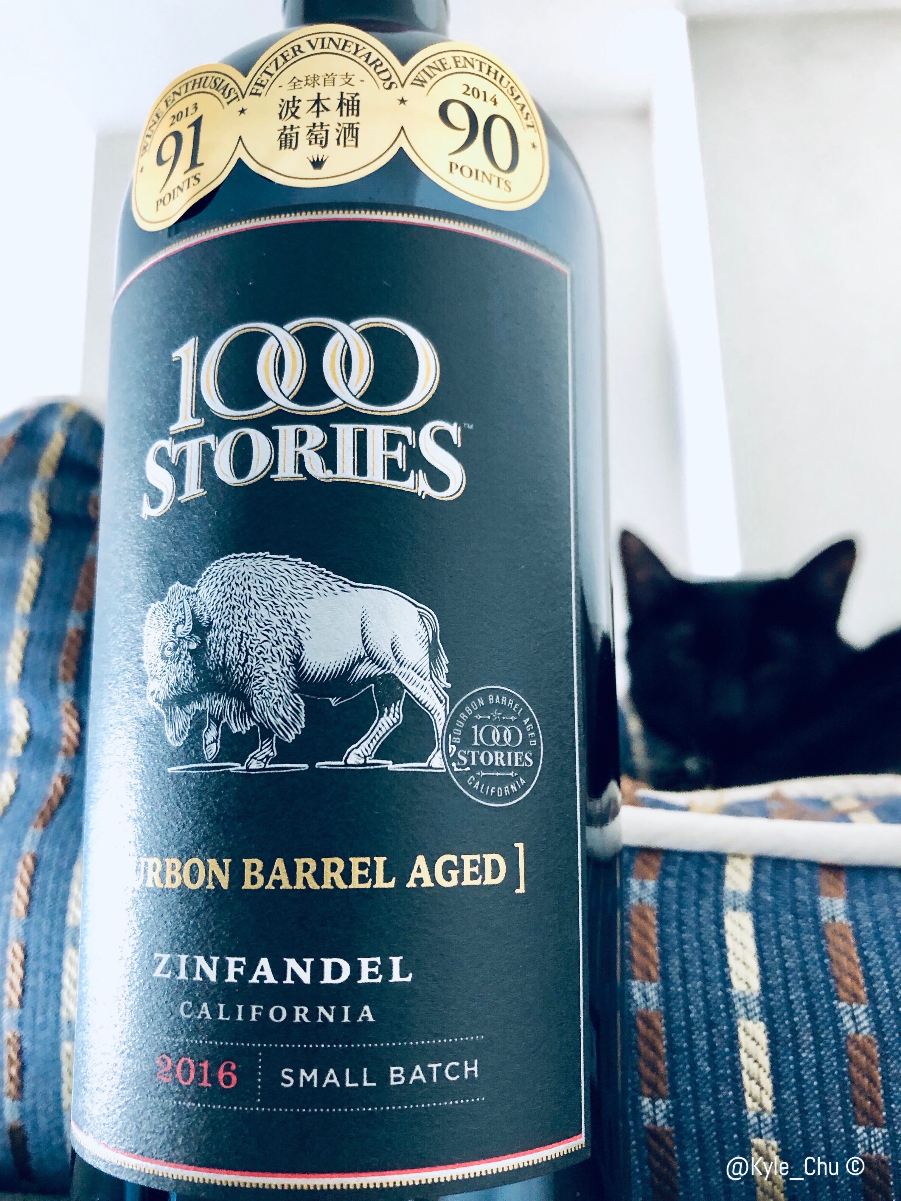 高級轉印法 千語頌波本桶金粉黛紅酒 台灣好市多1000 Stories Bourbon Barrel Aged Zinfandel By Kyle Chu 微風捕手 Drink Medium 高級轉印法 千語頌波本桶金粉黛紅酒 台灣好市多1000 Stories Bourbon Barrel Aged Zinfandel By Kyle Chu 微風捕手 Drink Medium