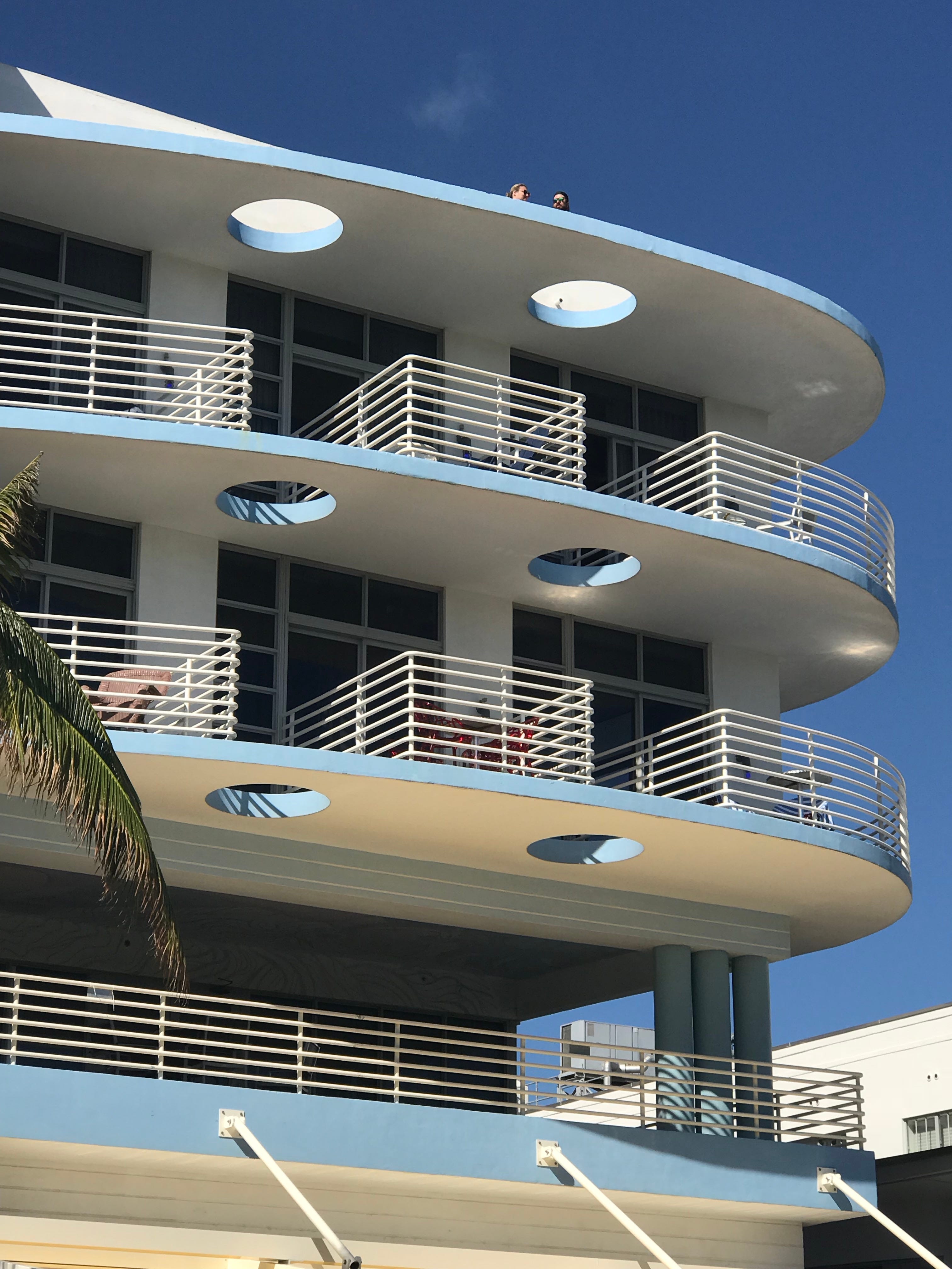 フロリダ ２ マイアミビーチのmimoデザインとパステルカラーパレット By Katsura Onoe Medium