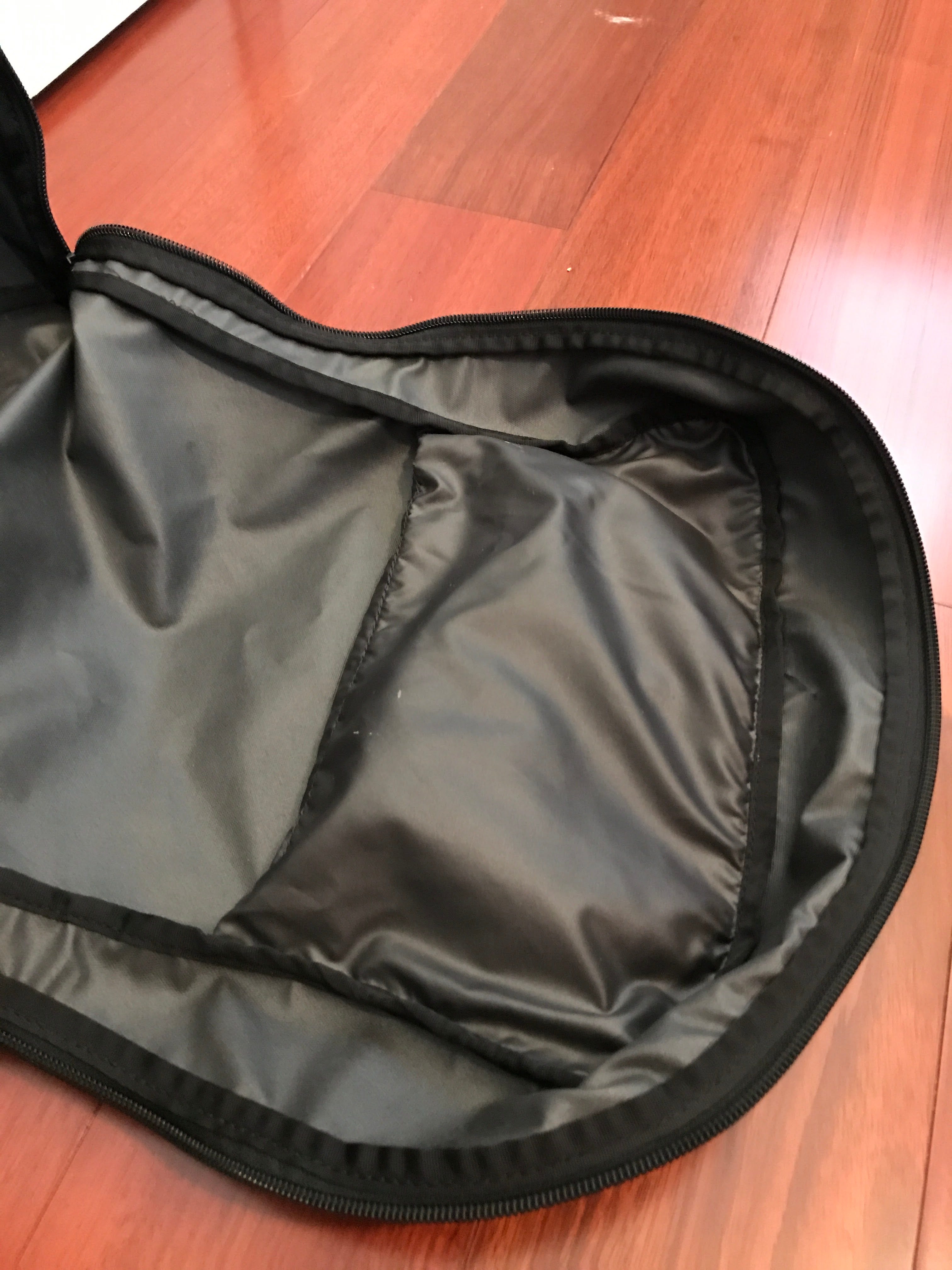 airline overhead luggage
