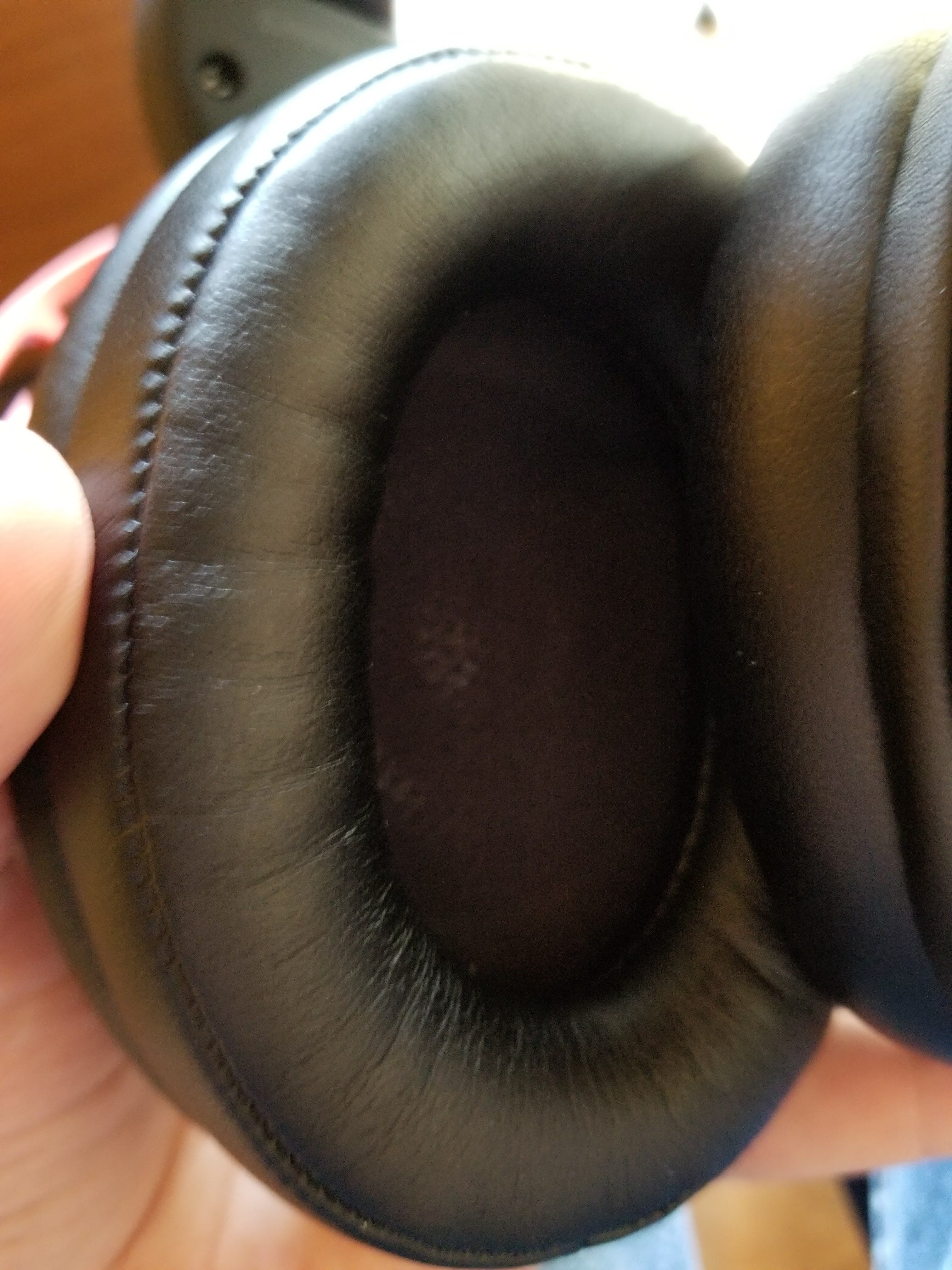 hyperx cloud revolver vs cloud alpha