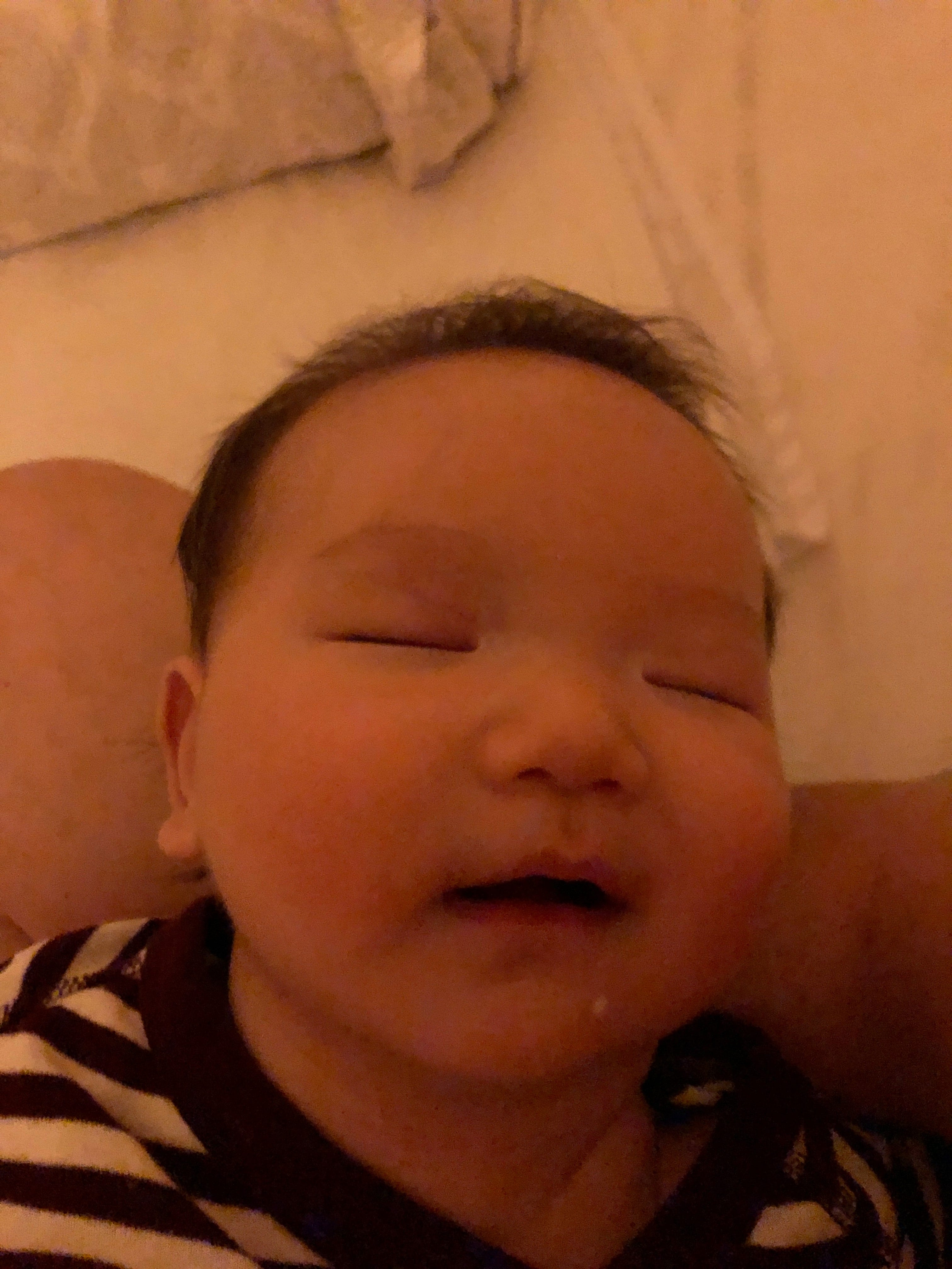如何 引導 寶寶睡覺 熊貓眼新手媽媽必看 身為一個半夜曾起床親餵6次 還有無數個寶寶趟在身上睡著 但一動就醒 大哭 寶寶牌 By Hey Ann 育兒小科普 如何 引導 寶寶睡覺 熊貓眼新手媽媽必看 身為一個半夜曾起床親餵6次 還有無數個寶寶趟在身上睡著 但一動就醒 大哭 寶寶牌 By Hey Ann 育兒小科普