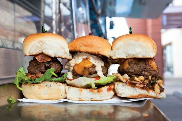 Enjoy The Burgers And Drinks In Food Truck Las Vegas