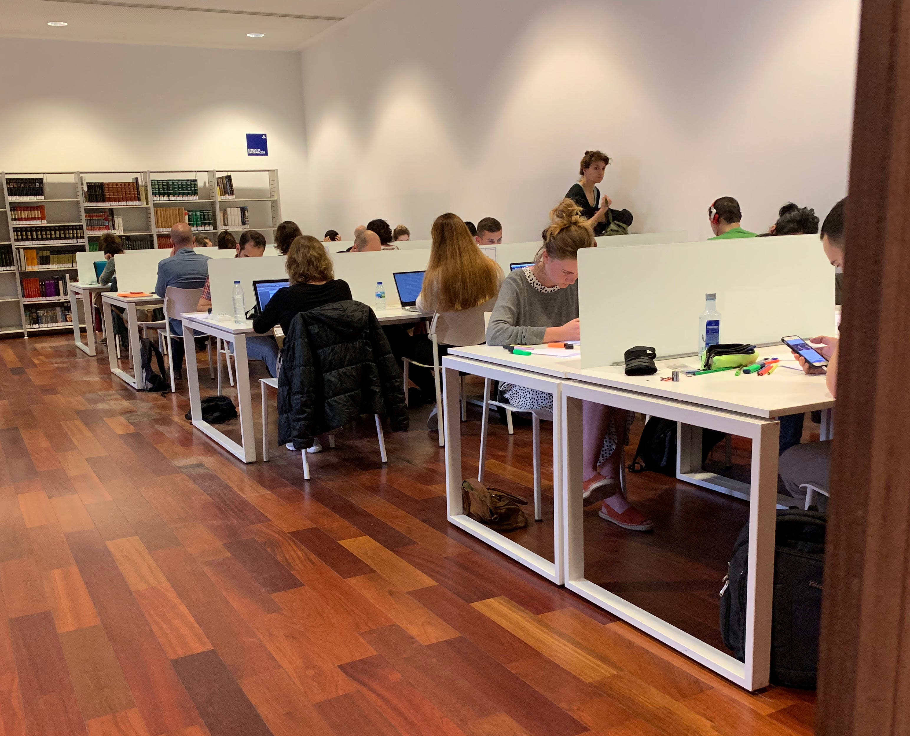 Utm library booking image