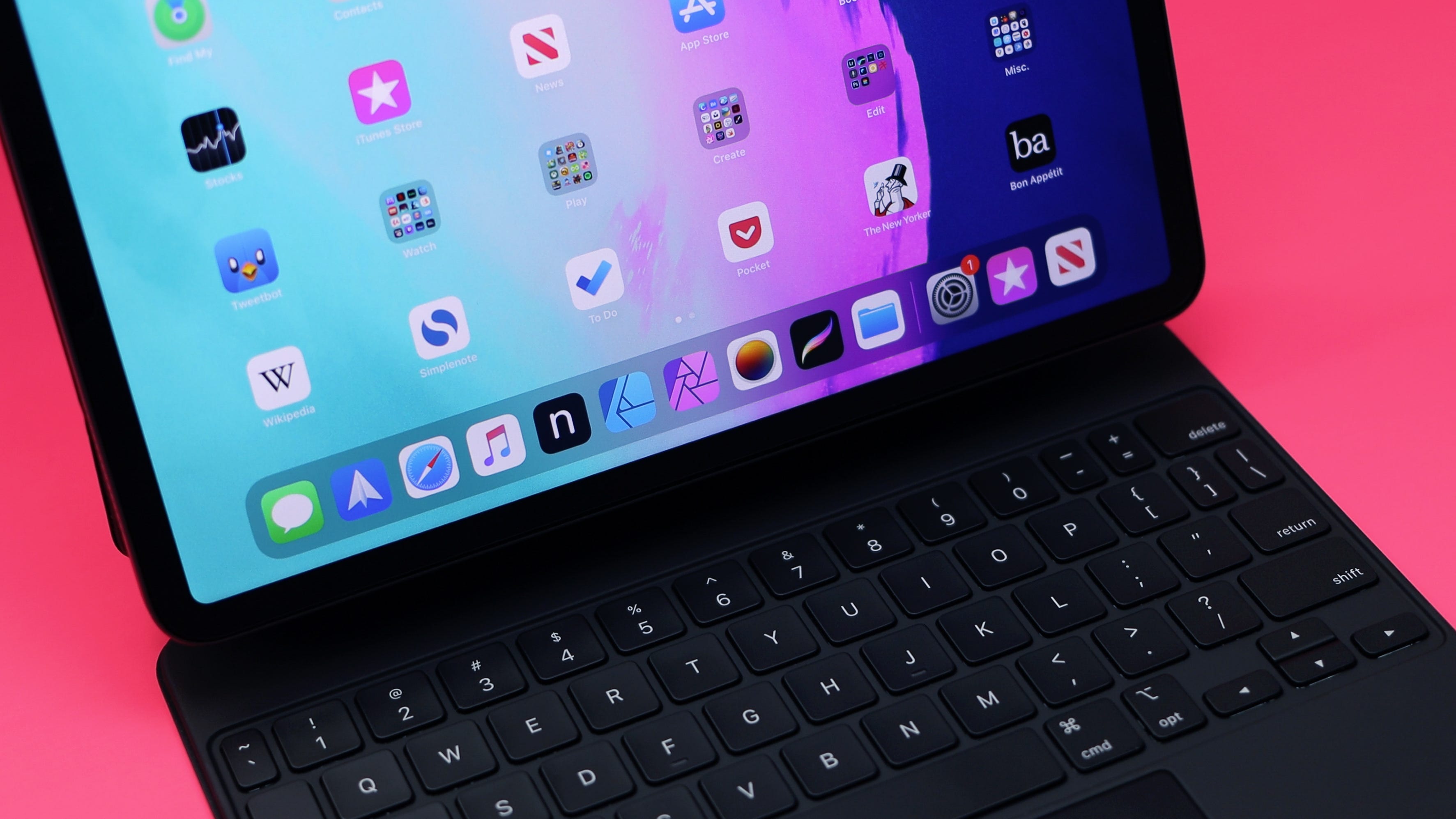 Is Apple Implying An Ipad Pro Isn T A Laptop Replacement By Will J Murphy Mba The Startup Medium