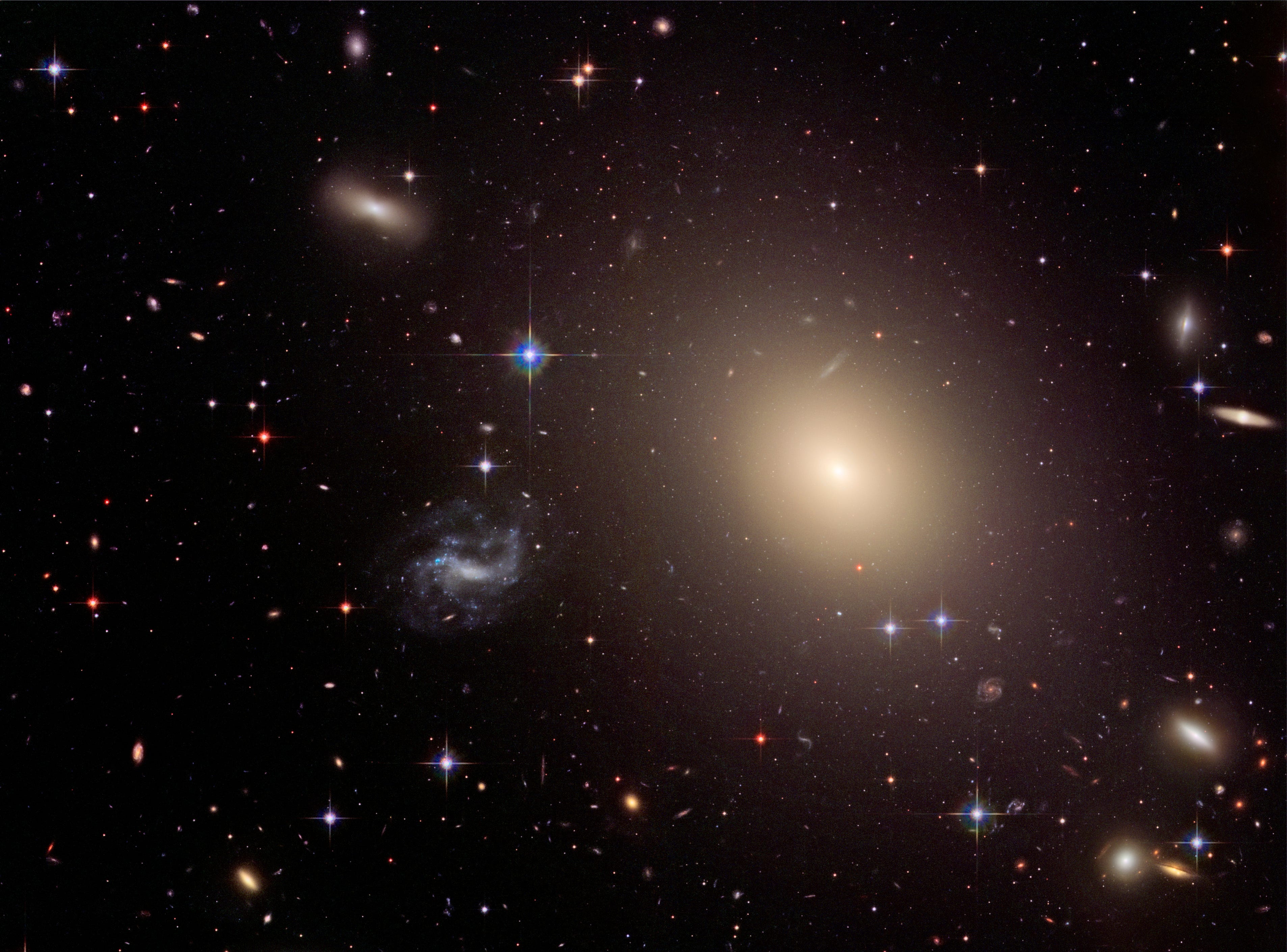 Le Galassie Piu Grandi 3 4 La Classifica Delle 15 Galassie Piu By Michele Diodati Spazio Tempo Luce Energia