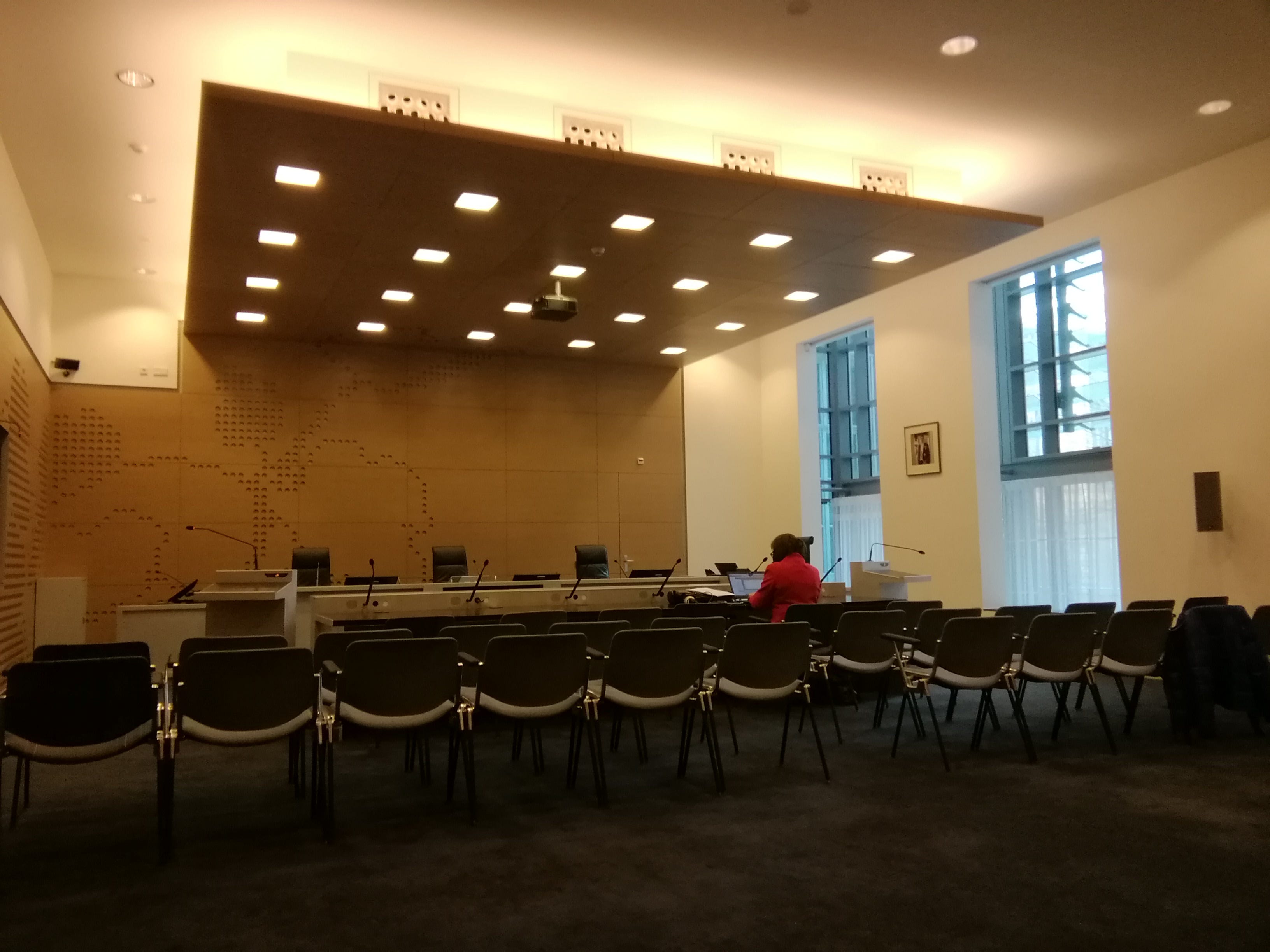 ハーグ行ってきました 地元裁判所篇 国際裁判所篇の続きです By Aquacielocirco Medium