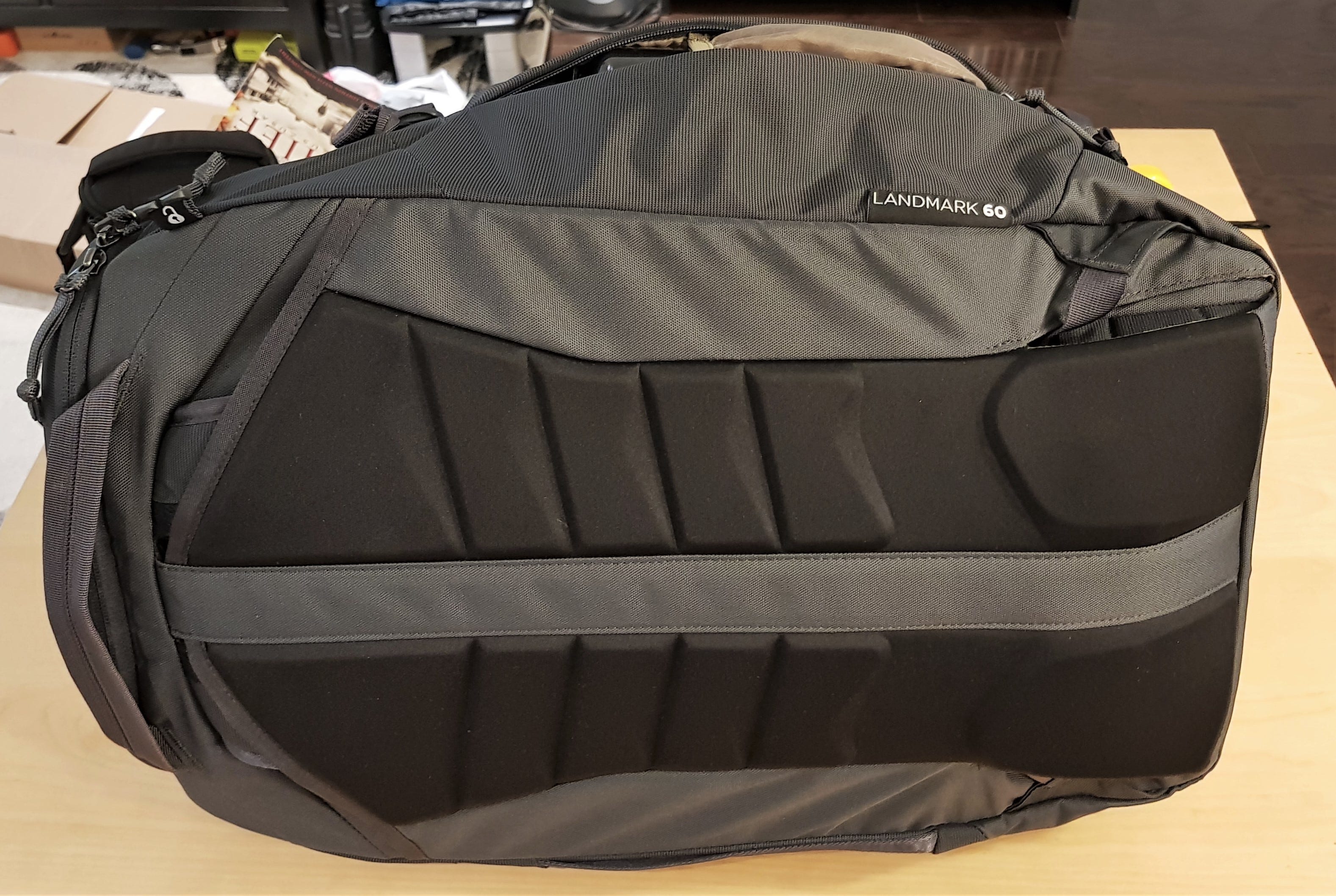 thule landmark 70l