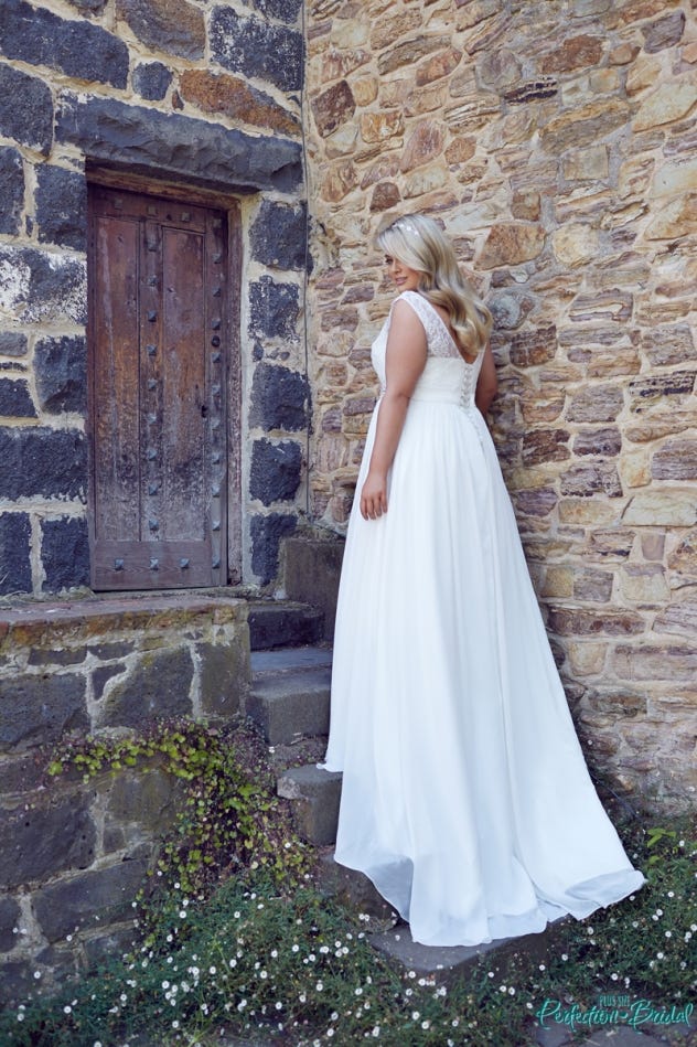 curvaceous gowns