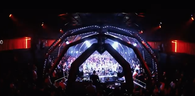 Behind The Music Uberhaus Inside The Belly Of The Beast