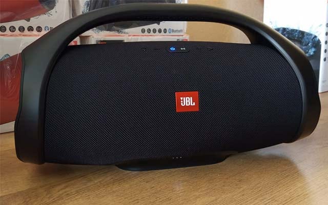 jbl boombox fake