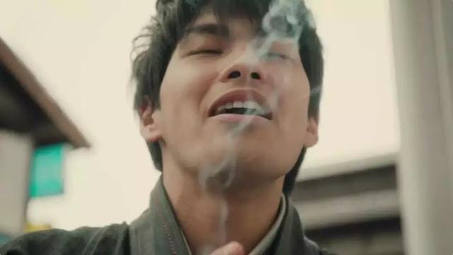 银魂真人版土方戒烟篇 一个让你笑出猪叫声的故事 今天我们抛开银魂完结这件事情 来聊一聊银魂2世界奇妙的阿银之土方戒烟篇 By Yorozuya Medium