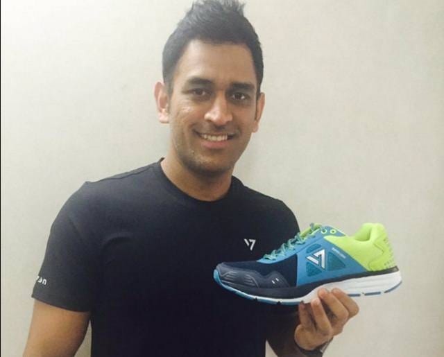 ms dhoni cricket shoes