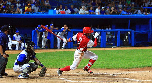 Cuba-MLB: Trouble with the Curve? | by Reynaldo Cruz | Universo Béisbol