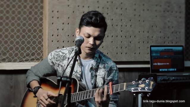 Lirik Lagu Nike Ardila Seberkas Sinar Cover Adlani Rambe