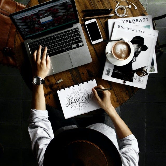 Freelance Graphic Designer in Dubai Over Deliver