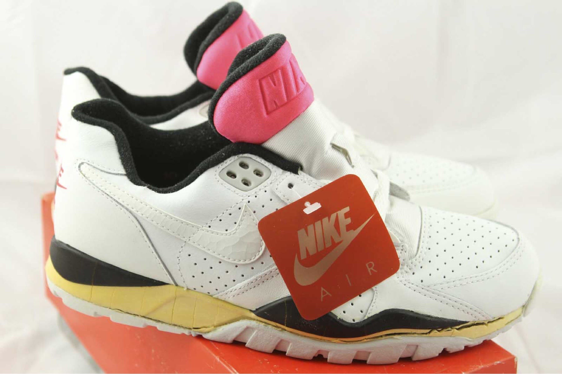 Nike Air Cross Trainer low. Look what I 