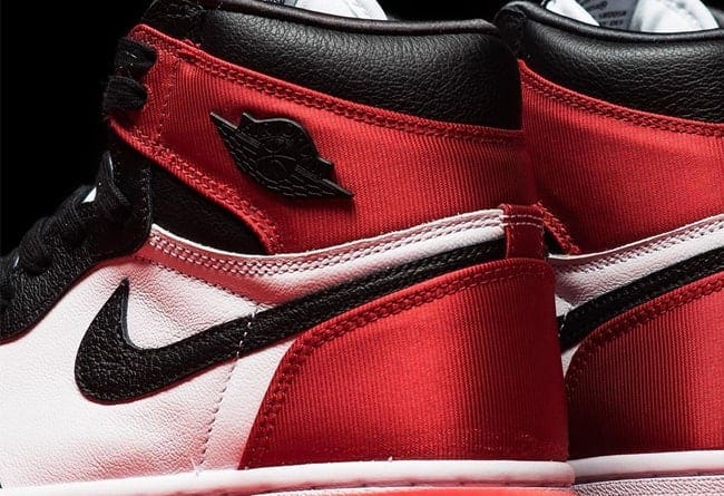 Spot Fake Air Jordan 1 Satin Black Toe 