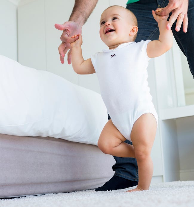 how to help your child start walking