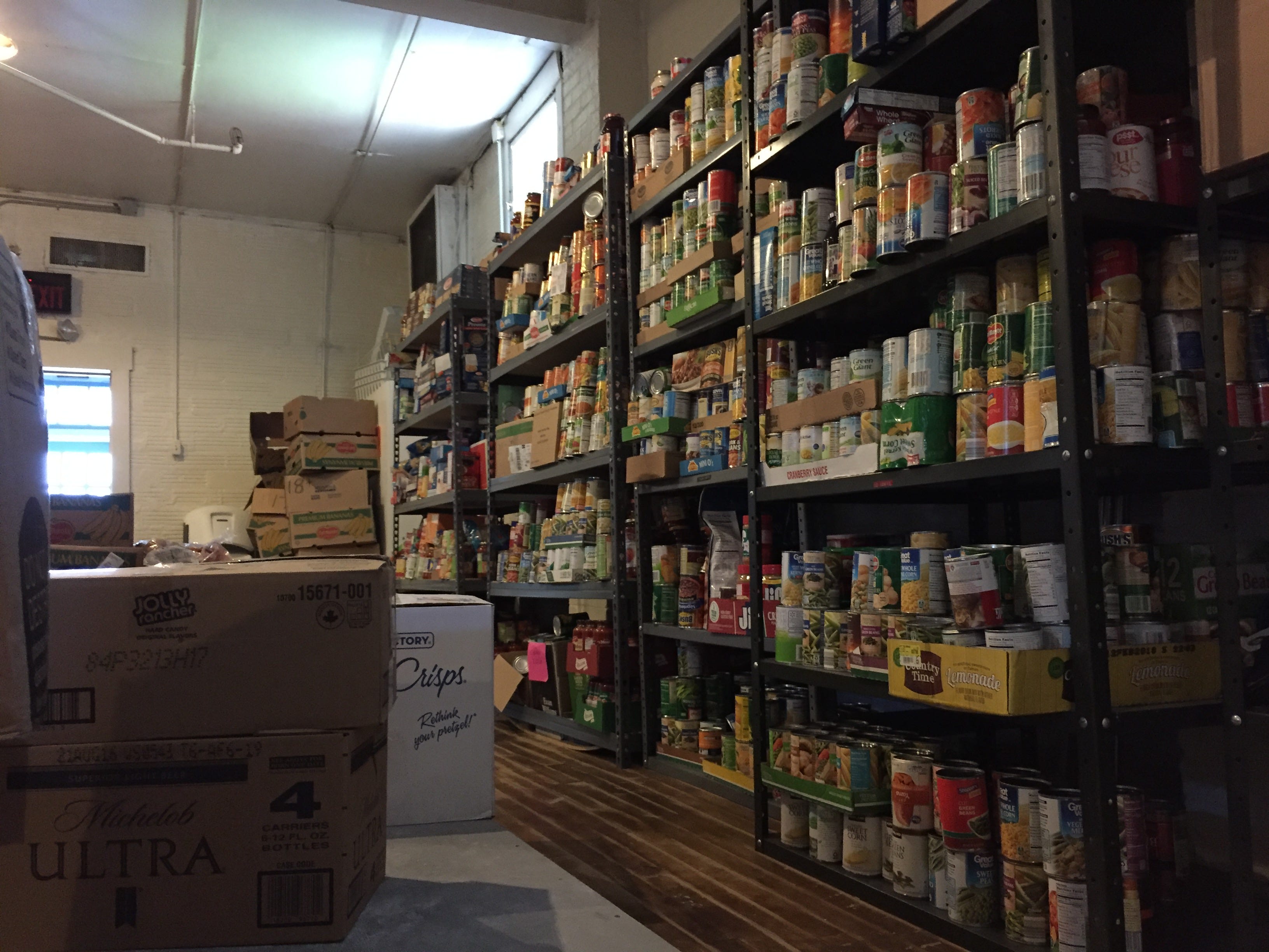 Inside A Wv Food Pantry Scott S Run Settlement House