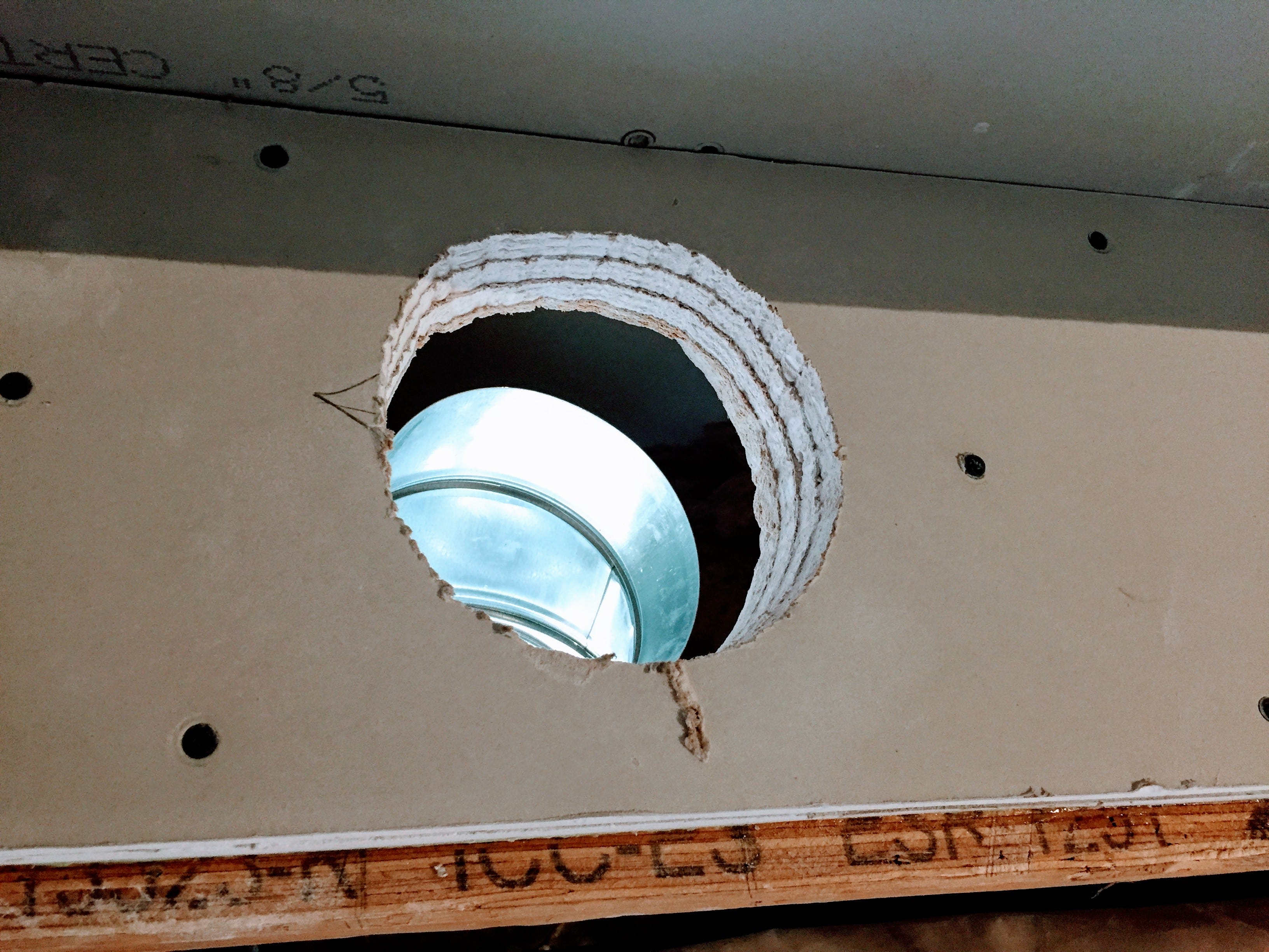 To breathe or not to breathe — Cutting a hole in my house for fresh air