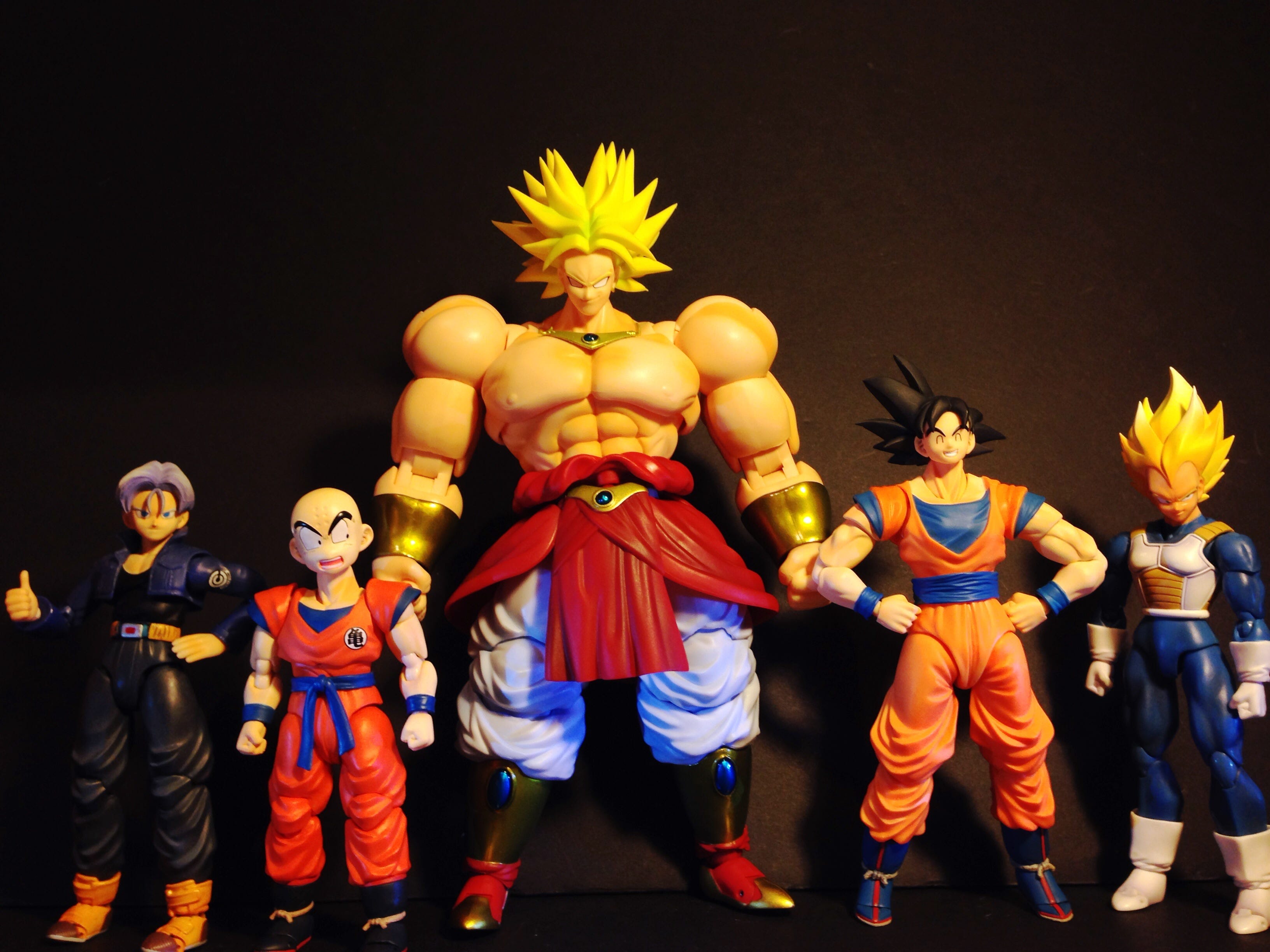 best figures to collect