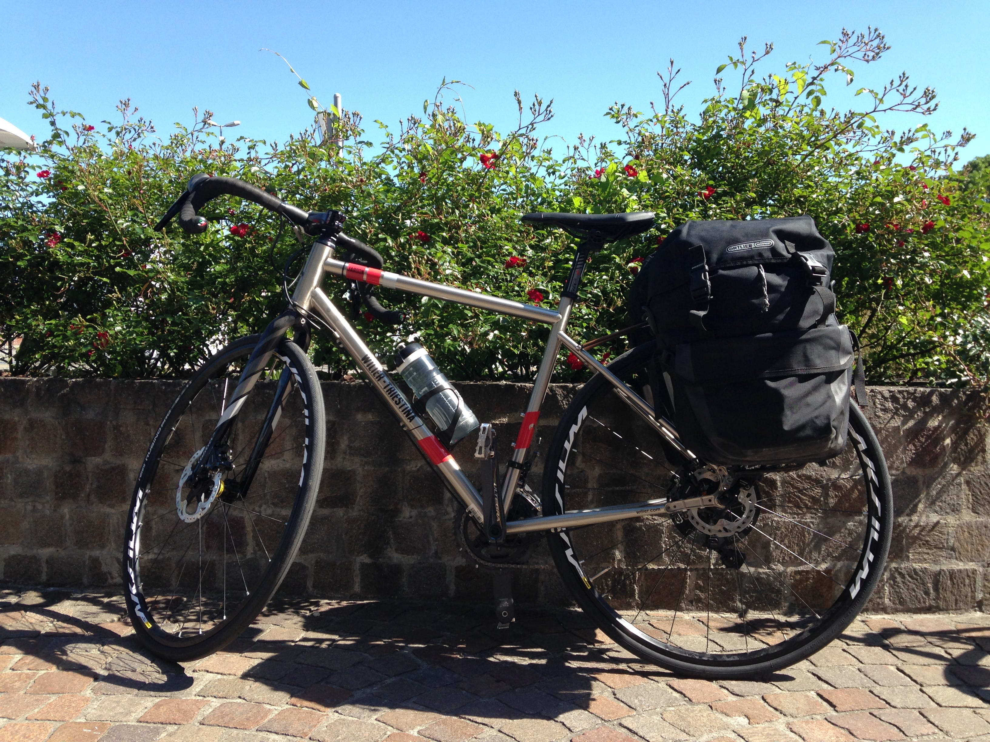 gravel bike commuter