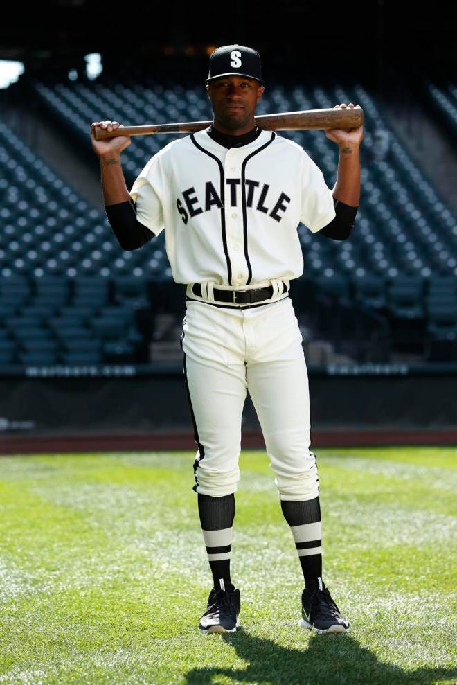 seattle mariners uniform history