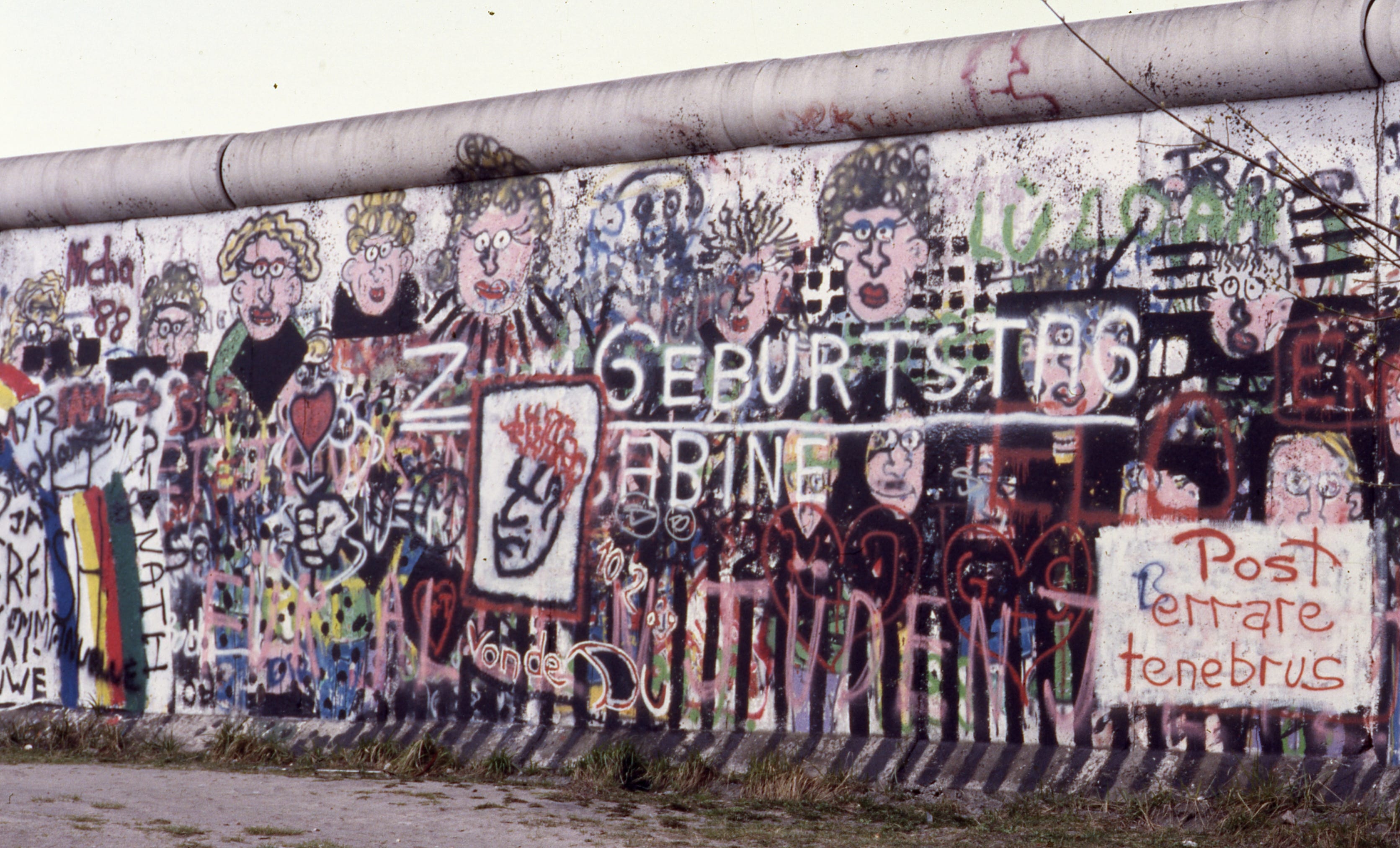 This Photographer S Collection Of Berlin Wall Graffiti Photos Show The Politics Of Paint By Rian Dundon Timeline