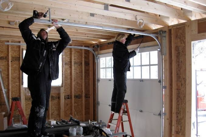 Looking For A Garage Door Repair Service Study These 3 Factors