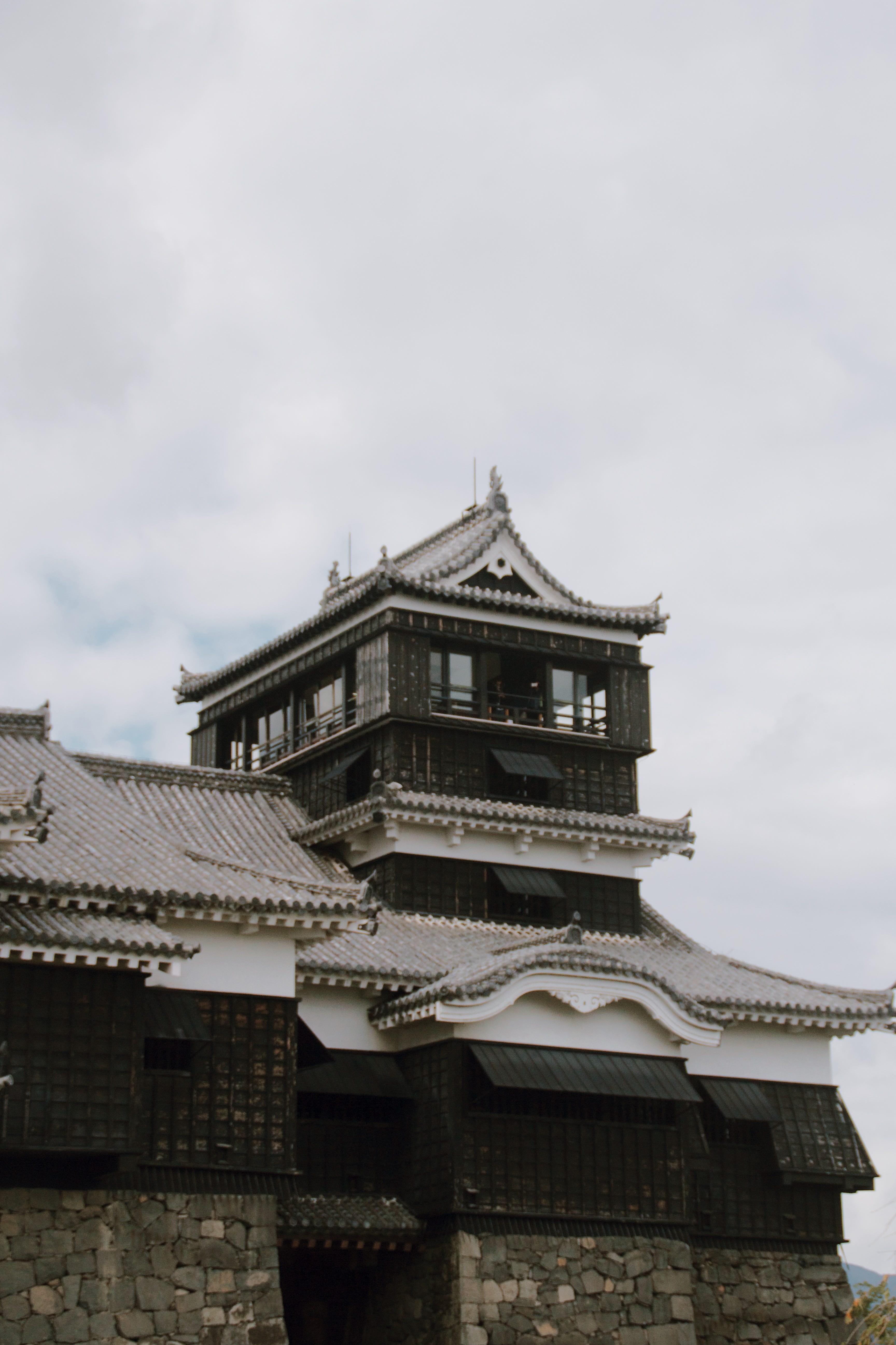 熊本 熊本城特別公開難攻不落之城的復興之路 16年4月16日凌晨熊本發生黎克特制7級強烈地震 連同14日的前震導致最少4 By 島國日和 熊本 熊本城特別公開難攻不落之城的復興之路 16年4月16日凌晨熊本發生黎克特制7級強烈地震 連同14日的前震導致最少4 By 島國日和