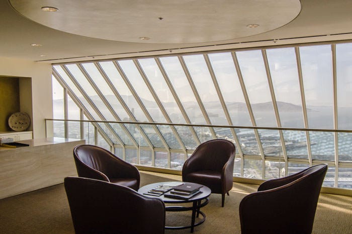 Why You Need To Buy Comfortable Office Desks From Office Furniture