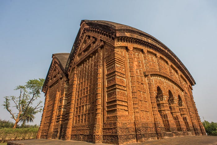 If you are looking for a memorable Bishnupur Tour Package, Travotic Holidays are the best choice for you. We offer the widest range of customizable Bishnupur tours to suit every kind of traveler from Kolkata, Delhi, Mumbai, Chennai, or Bangalore. Explore our Bishnupur packages with unbeatable deals and discount offers for our prime guests. . Explore the main Bishnupur sightseeing points with the variety of experiential tours and activities included in the Travotic Holidays Bishnupur package tour