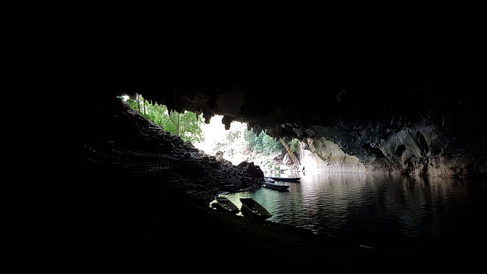 Photo of the exit of the Konglor cave