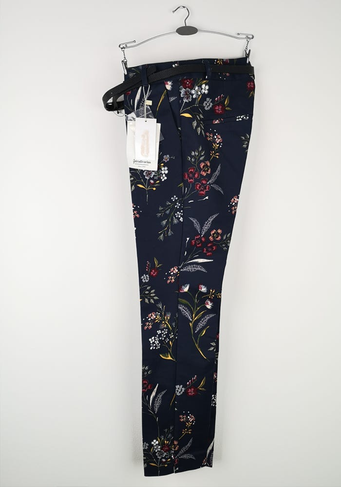 Navy Blue Trousers with flowers — Stradivarius