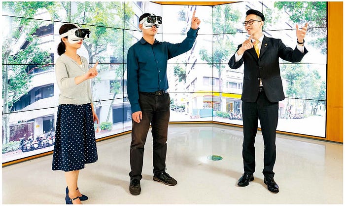 將起家厝改建的創業的「i+ 智慧創新體驗館」,是全球第一個房仲服務體驗場域。