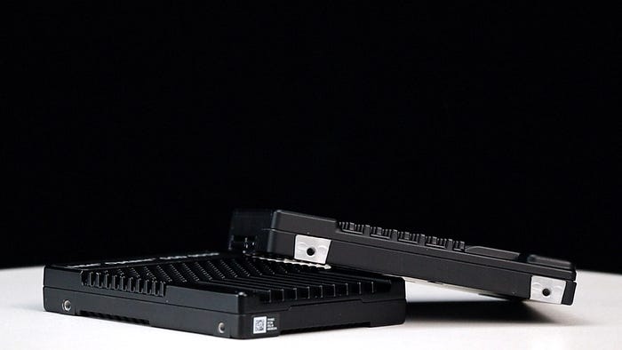 黑科技 SSD 800GB 要價 6 萬台幣，網購更是賣到 16 萬一顆！Intel Optane SSD DC P5800X 頂尖輾壓所有固態硬碟