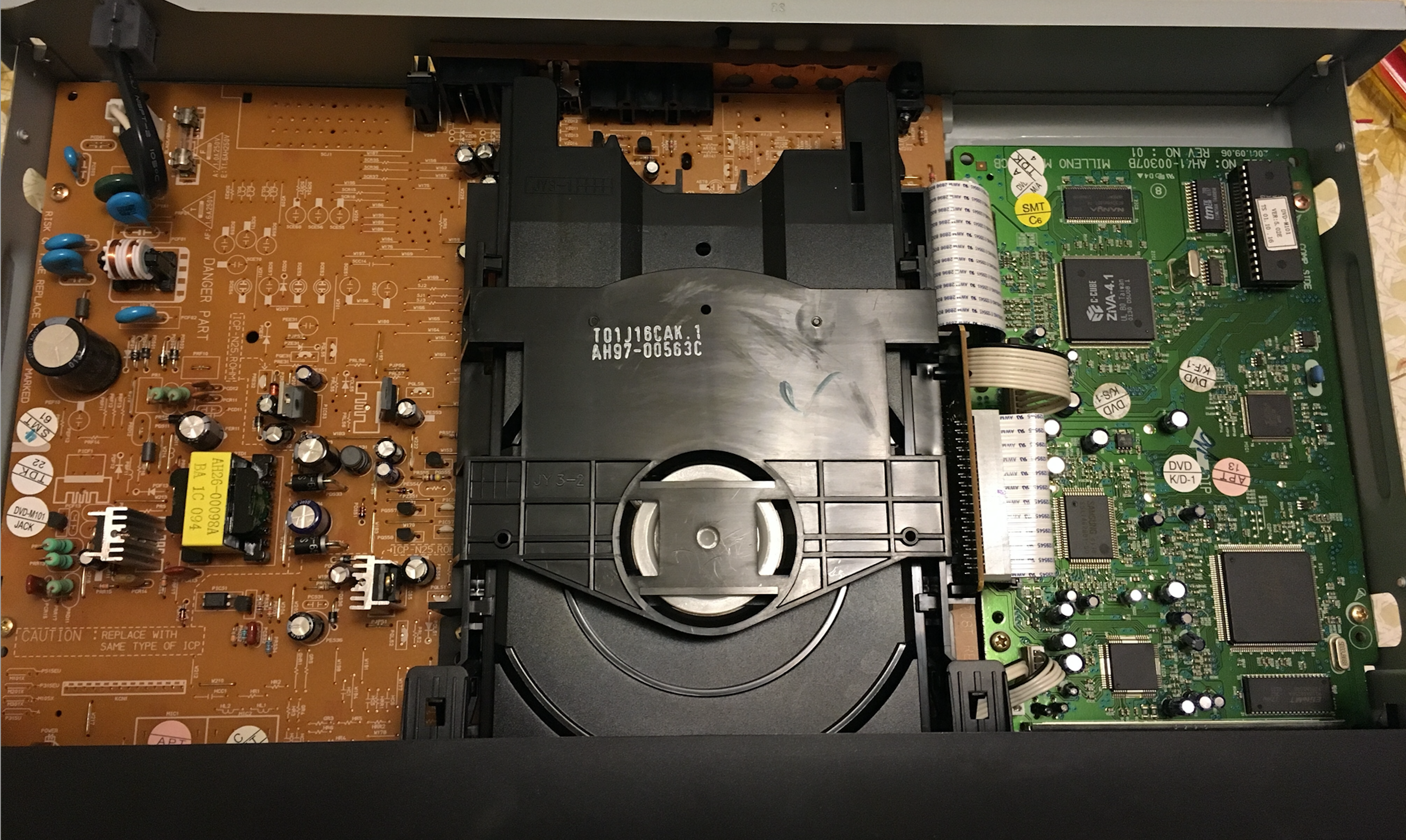 Salvaging A Samsung Dvd M101 Player By R X Seger Medium