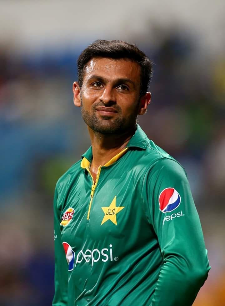 shoaib malik t shirt number