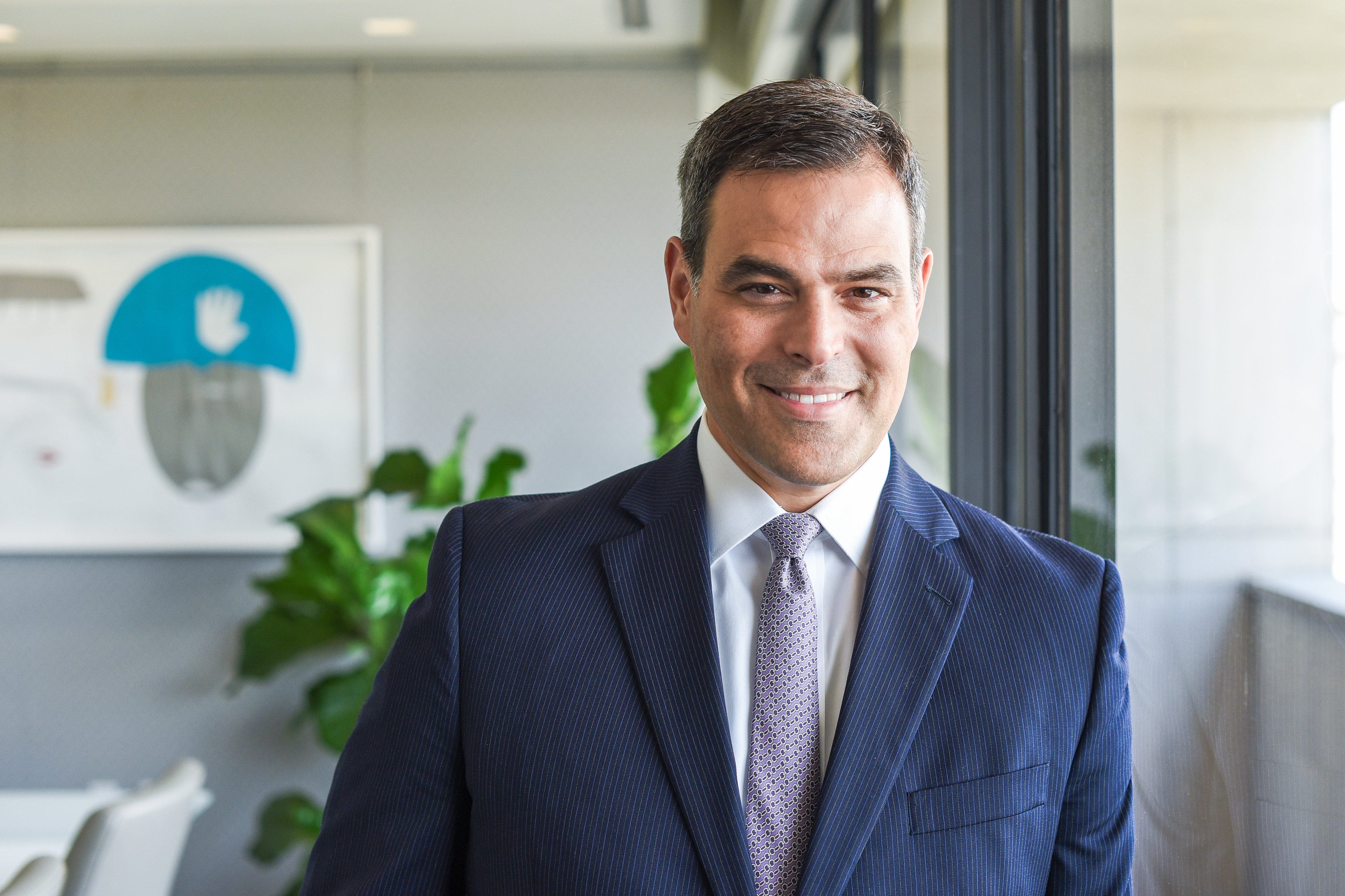 Carlos Lowell Of Ubs Financial Services 5 Things To Look For When Hiring A Financial Planner Or Financial Adviser By Tyler Gallagher Authority Magazine Medium
