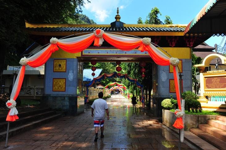 Destination: Wat Tham Sua — 1,237 steps to the top of the Tiger Cave (Krabi, Thailand) - Thailand -