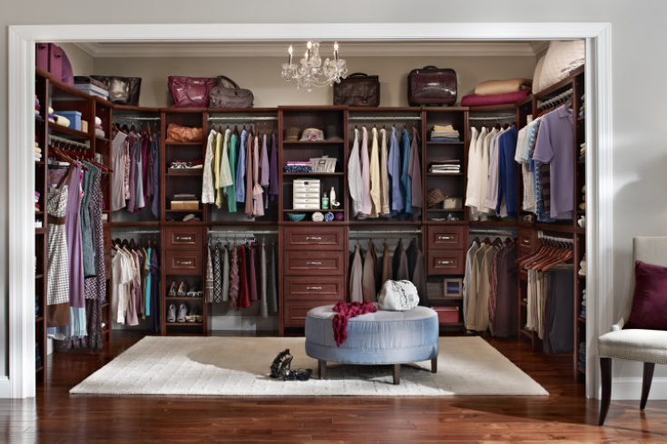 Sex and The City: a closet like Carrie Bradshaw | by Eurooo Luxury  Furniture | Medium