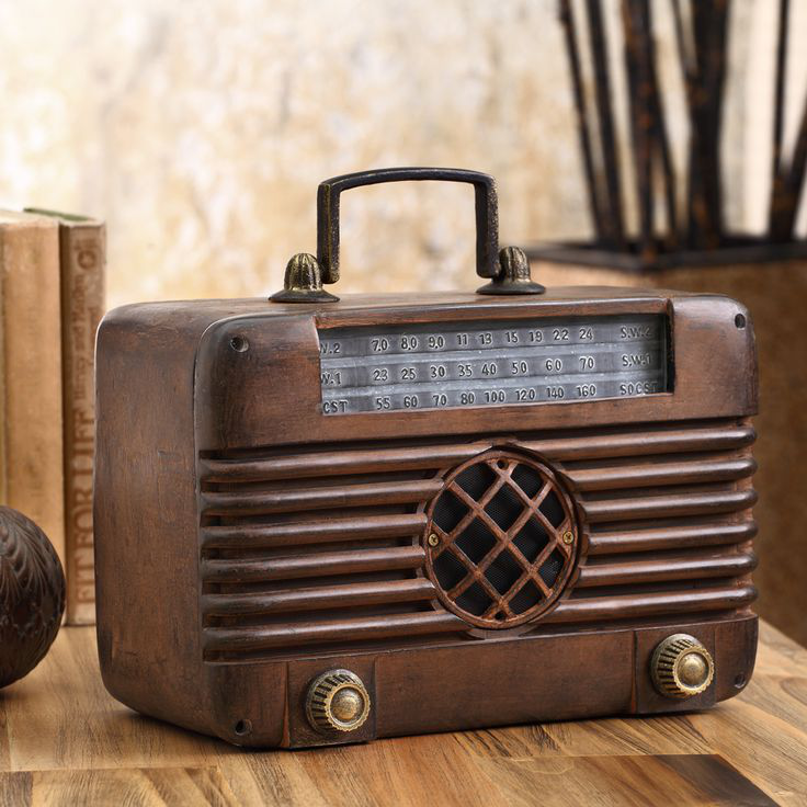 vintage style bluetooth speaker