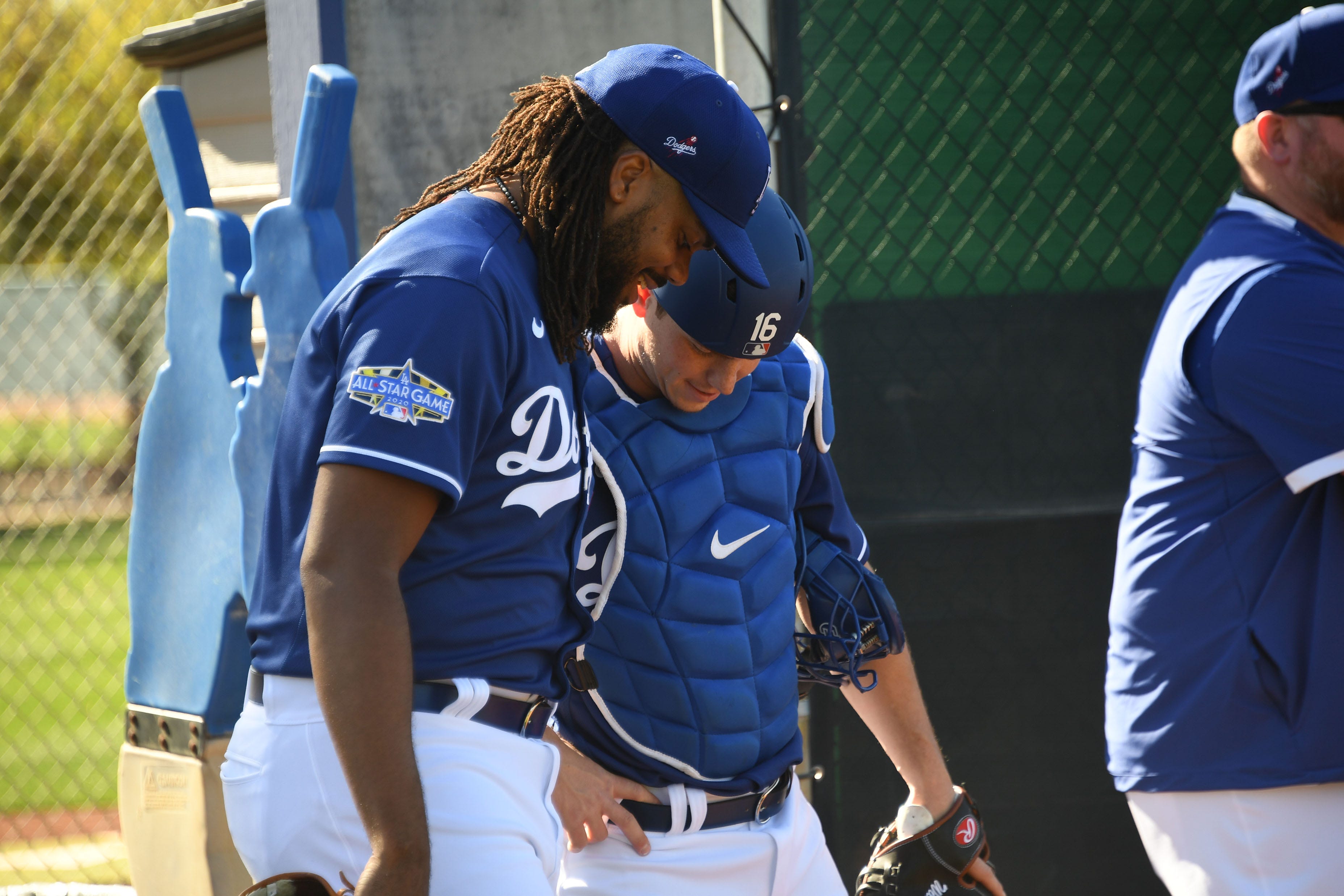 First official 2020 workout begins as Dodger pitchers and catchers