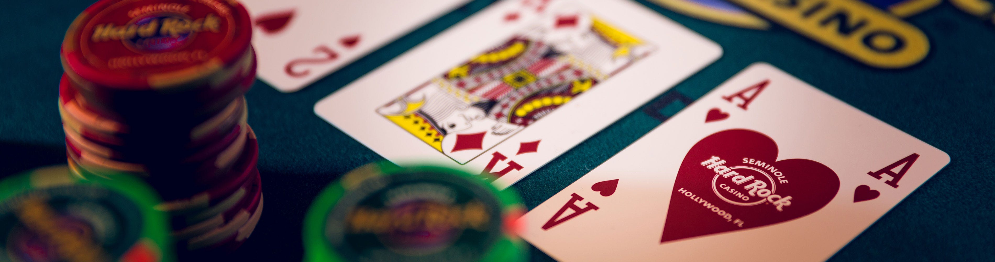 How are casino comps calculated