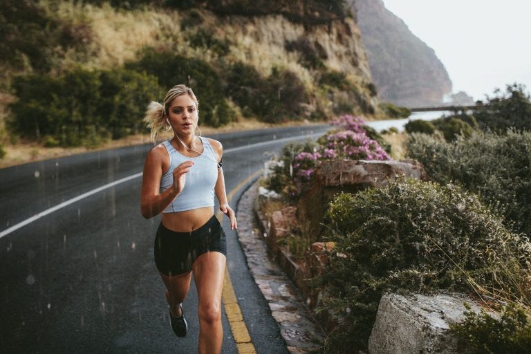 How Beginners Can Turn Running Into A Healthy Habit | by David Runners  Blueprint | Medium