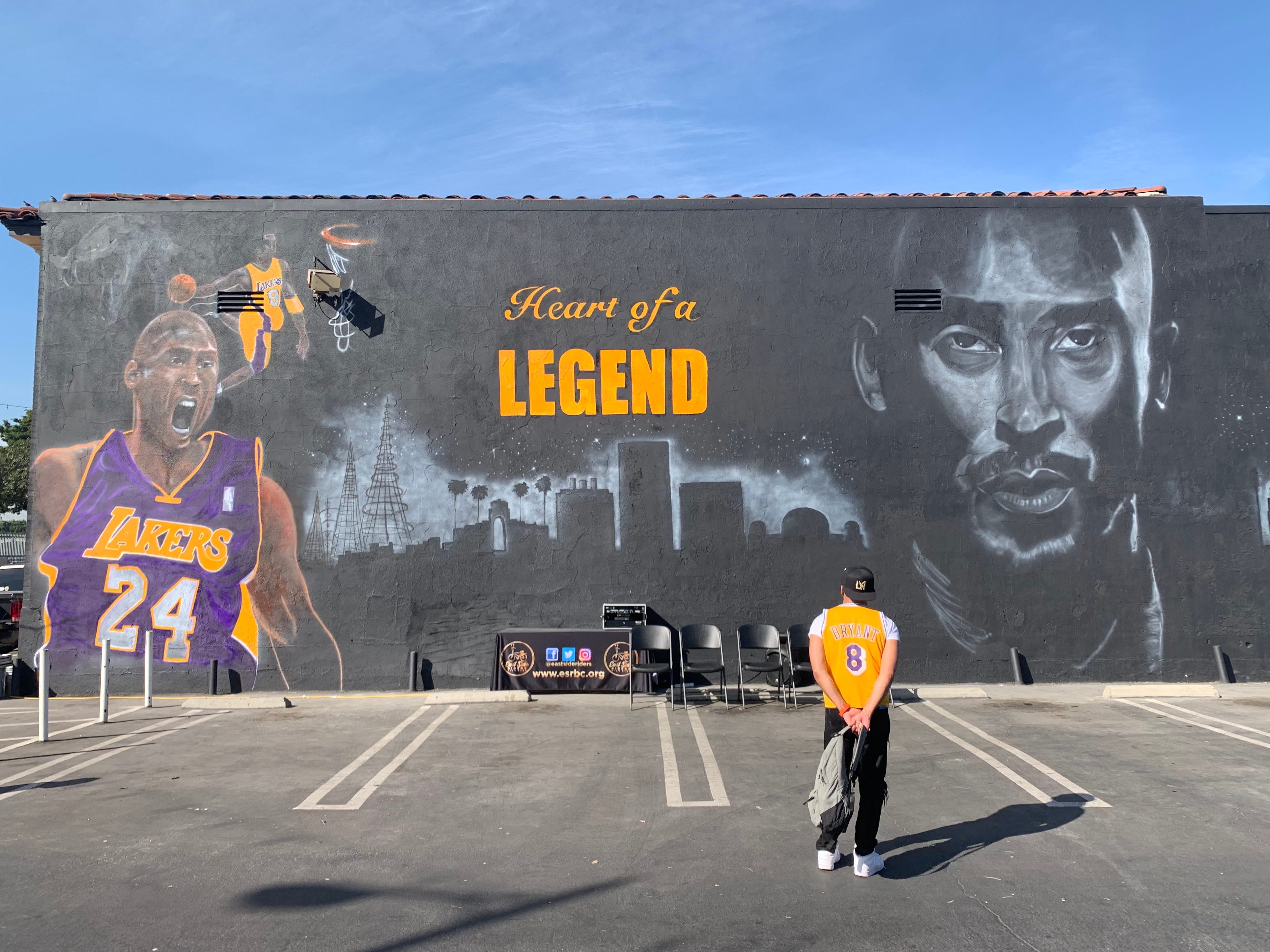 kobe bryant mural