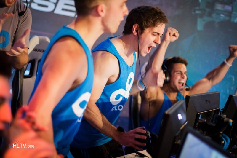 c9 tank top