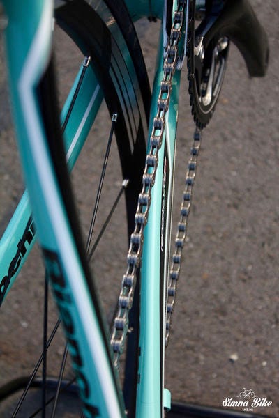 Bianchi Via Nirone 7 入門公路車介紹 Bianchi Via By Will Kuo Simnabike 官方部落格 Medium Bianchi Via Nirone 7 入門公路車介紹 Bianchi Via By Will Kuo Simnabike 官方部落格 Medium