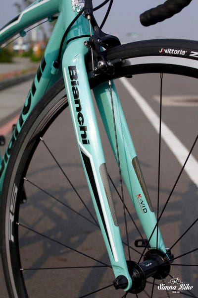 Bianchi Via Nirone 7 入門公路車介紹 Bianchi Via By Will Kuo Simnabike 官方部落格 Medium Bianchi Via Nirone 7 入門公路車介紹 Bianchi Via By Will Kuo Simnabike 官方部落格 Medium