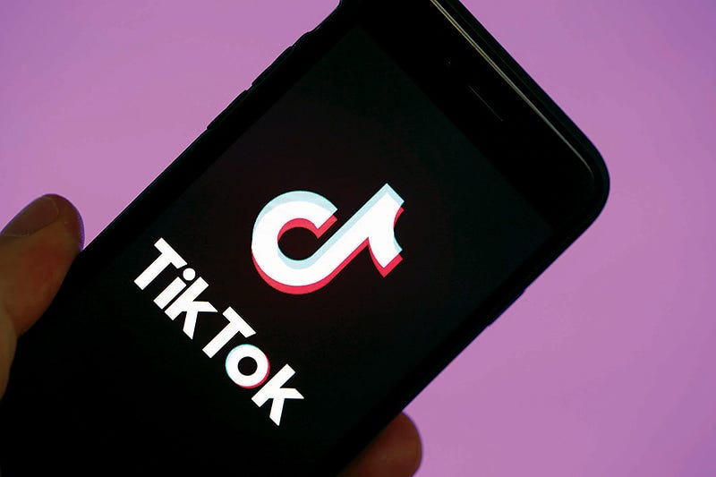 Como o TikTok se tornou um fenômeno mundial entre os jovens? | by YOUPIX | YOUPIX nós ❤ criadores